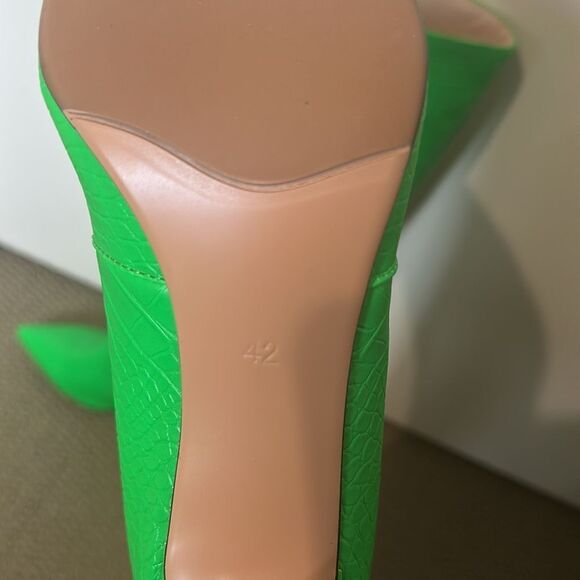 Green Over-the-Knee Women's Boots - Picture 4 of 4